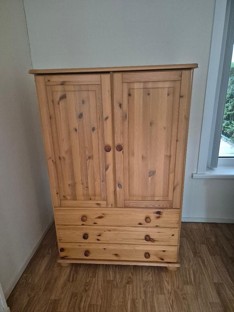 Mooie degelijke Grenen kast 138x92x59, Ophalen