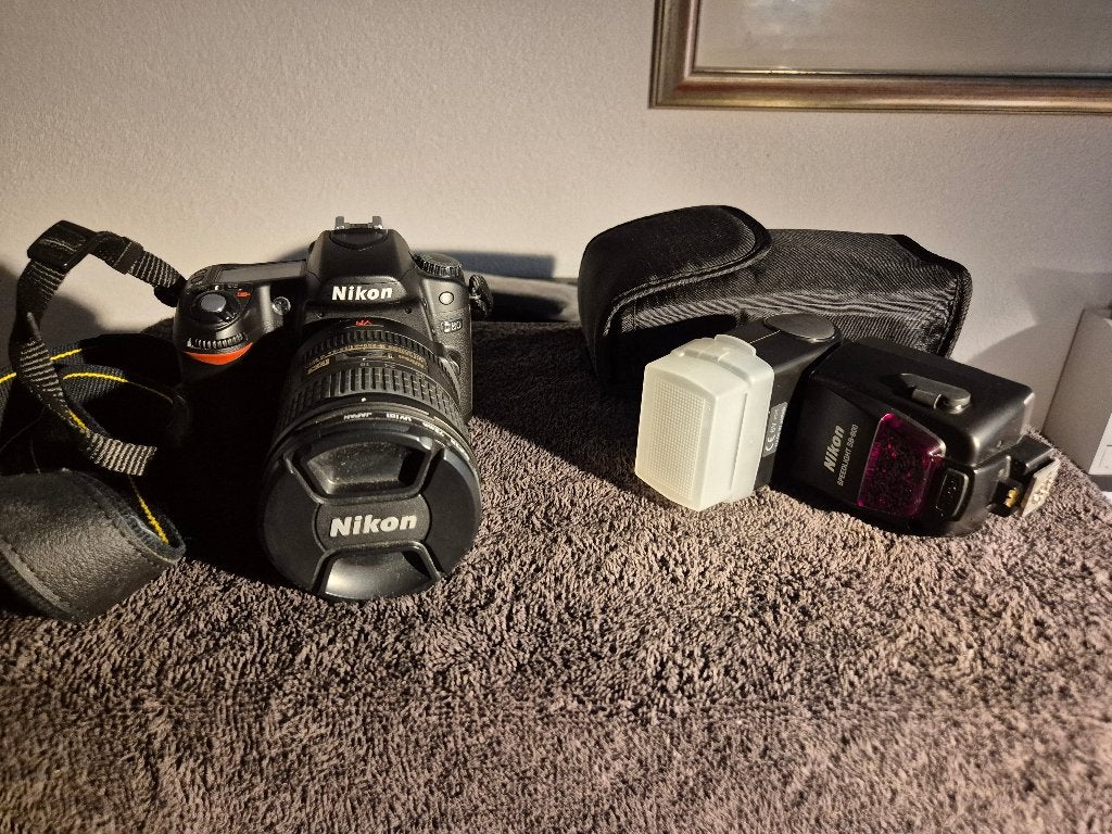 Nikon D80 +18-200vr +SB800 flitser, Diffuser, Ophalen of Verzenden, Zo goed als nieuw, Nikon