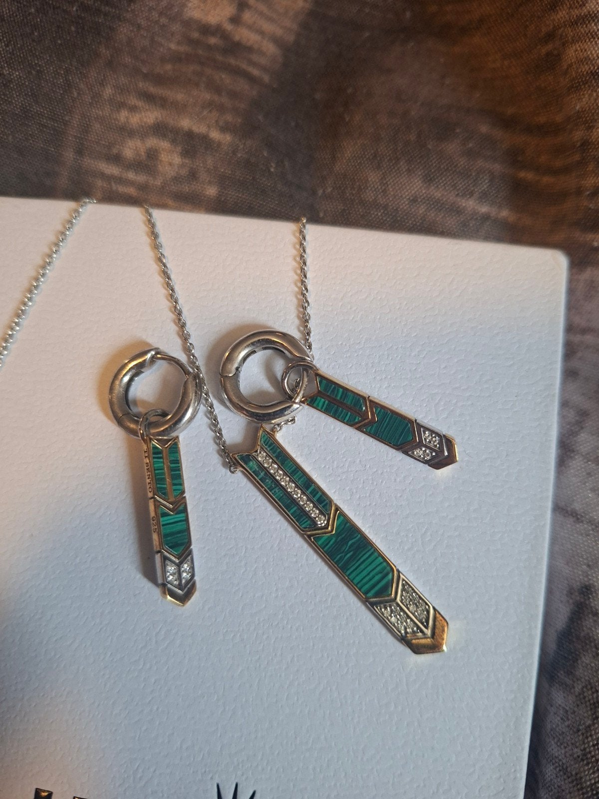 Ti sento oorbellen met bedels en bijpassende ketting, Ophalen of Verzenden, Zo goed als nieuw, Zilver, Zilver