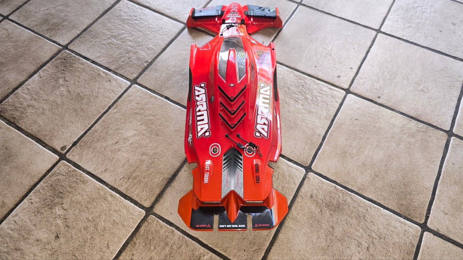 ARRMA Limitless Body Compleet - Zo goed als nieuw, Ophalen of Verzenden, Zo goed als nieuw, Onderdeel