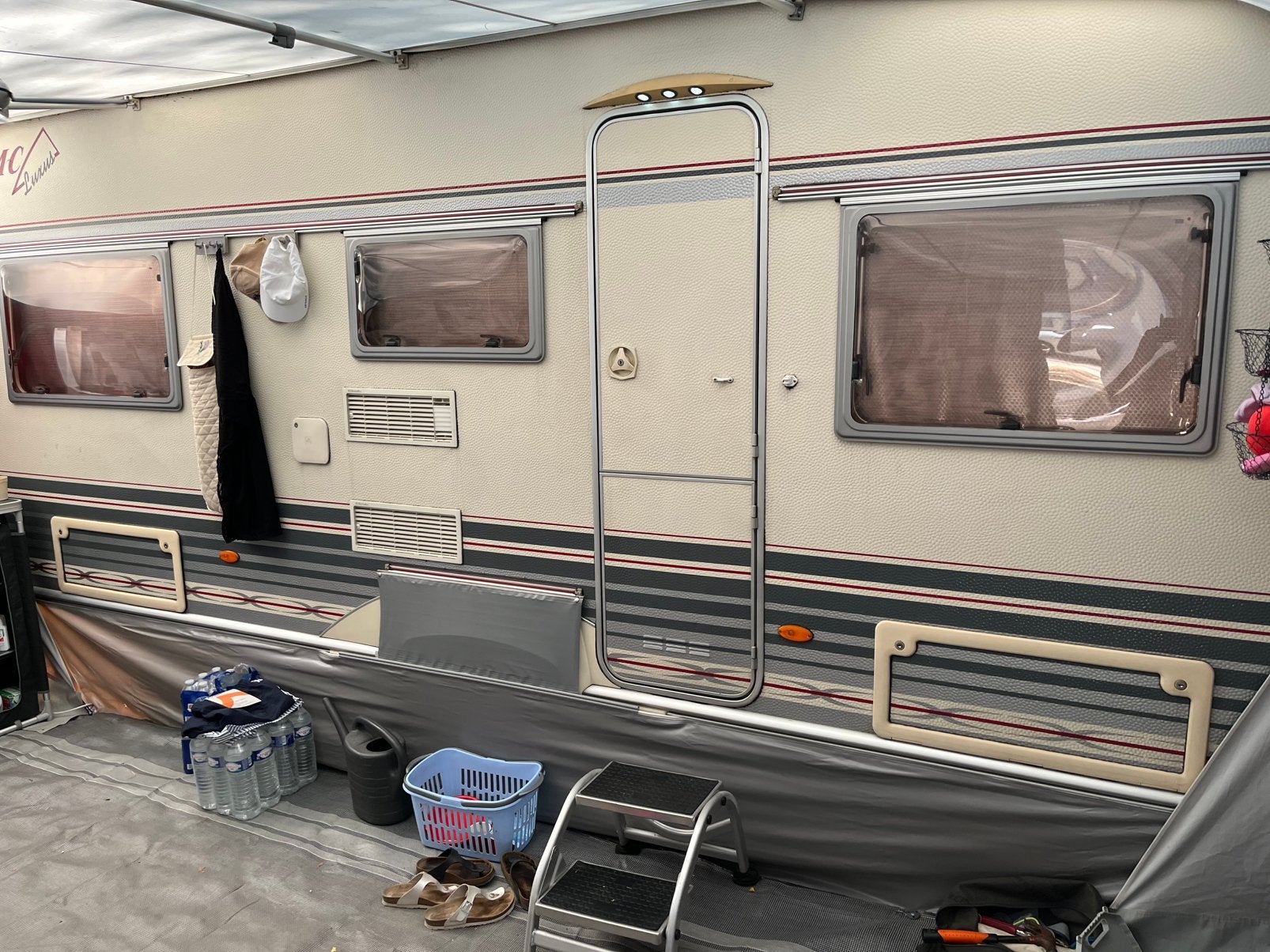 LMC Luxus 495 E. Geheel compleet met voortent luifel zijtent, Caravans en Kamperen, Rondzit, Particulier, 4 tot 5 meter, LMC en Münsterland