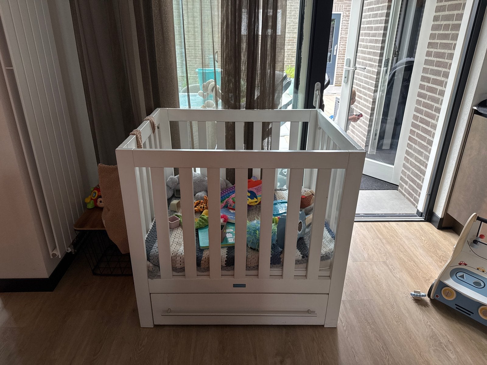Bobita box in goede staat met lade, Kinderen en Baby's, Boxen, Ophalen, Zo goed als nieuw, Vierkant, Lade