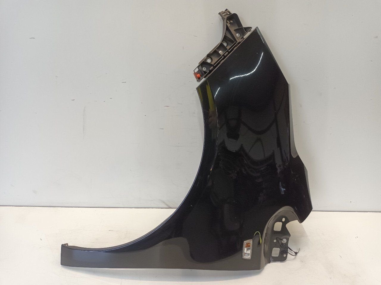 Voorscherm links Opel Meriva, Onderdelen@venauto.nl, Van der Ven Autorecycling B.V., Gebruikt, Ettenseweg 76, 4706 PB Roosendaal, The Netherlands