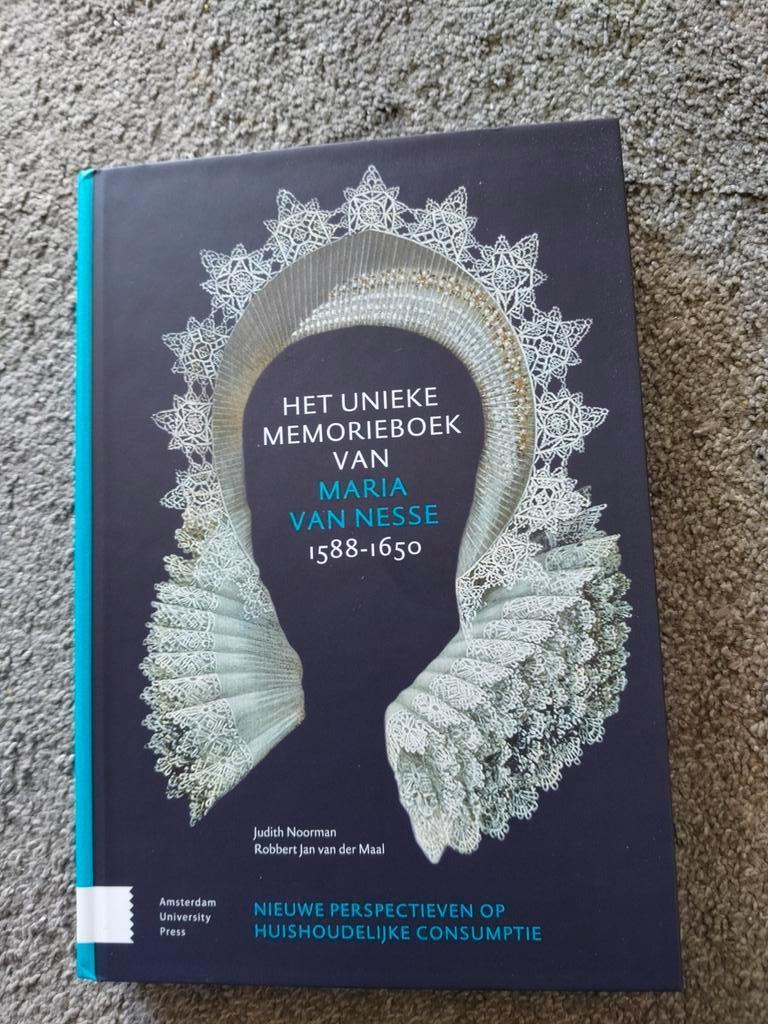 Het Unieke Memorieboek van Maria van Nesse 1588-1650, Boeken, Overige Boeken, Zo goed als nieuw, Ophalen of Verzenden