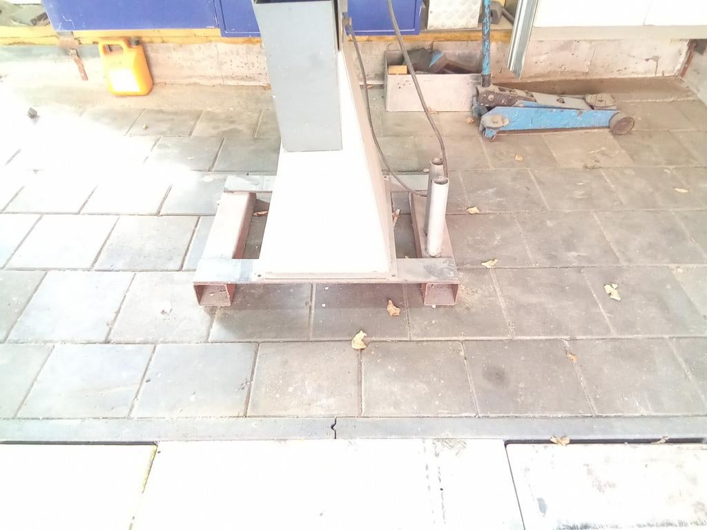 Huvema  staande bandschuurmachine, Doe-het-zelf en Verbouw, Gereedschap | Slijpmachines, Ophalen, Gebruikt, 1000 watt of meer