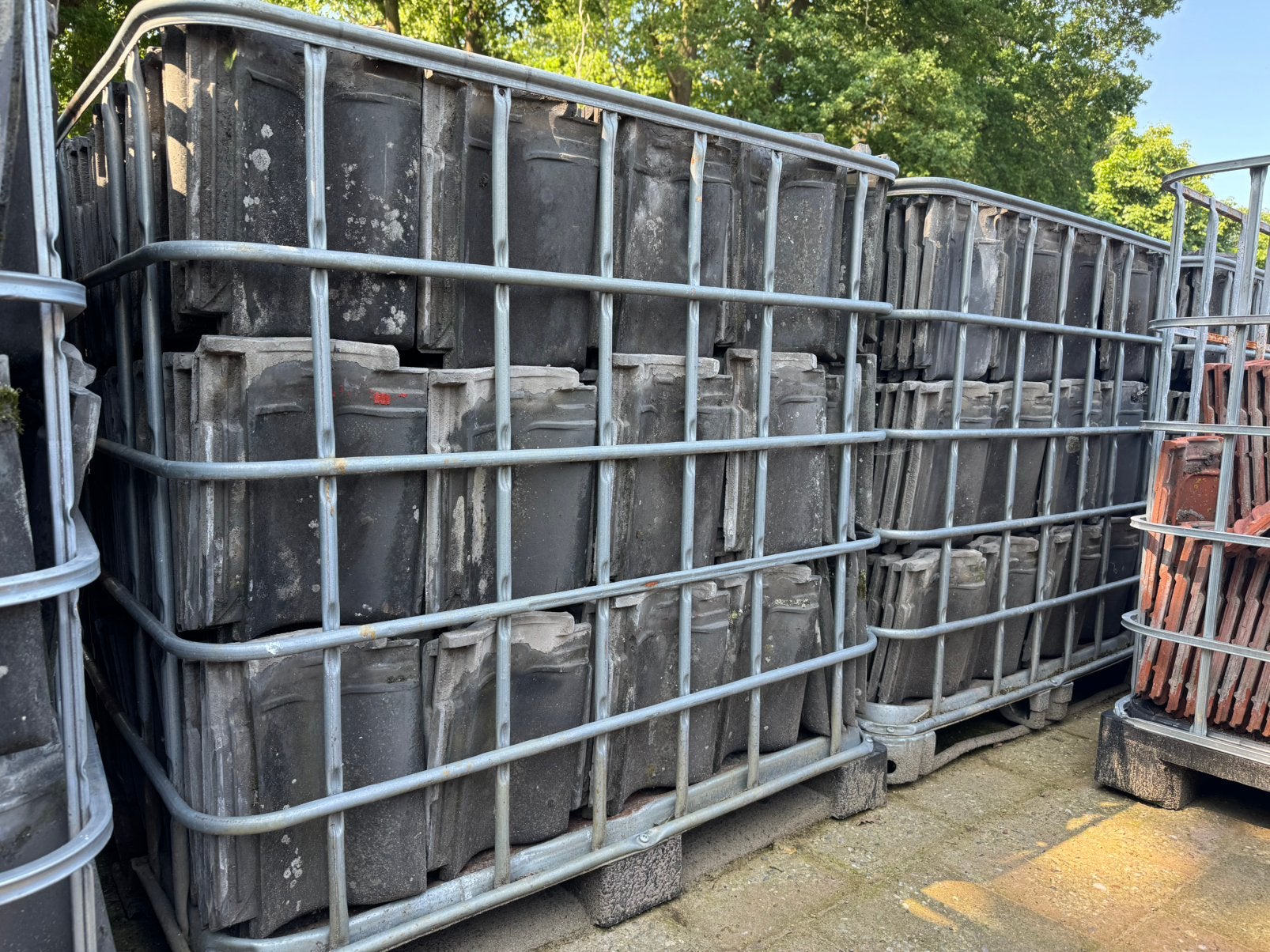 2.500 super nette VH blauw gesmoord dakpannen o&z