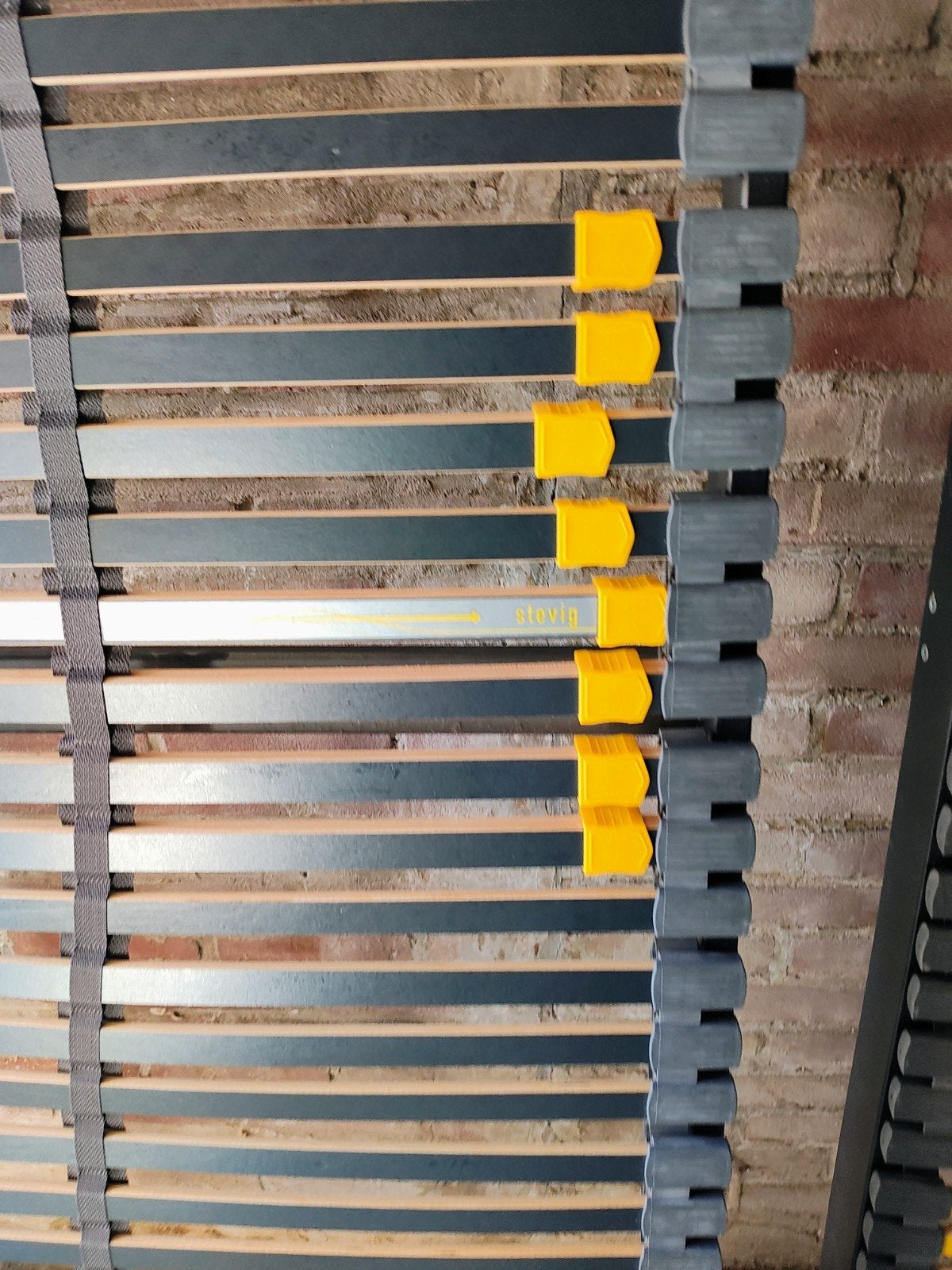 Bossflex lattenbodem 70x200 - Gebruikt maar nog top!, Zwart, Ophalen of Verzenden, 200 cm, Modern