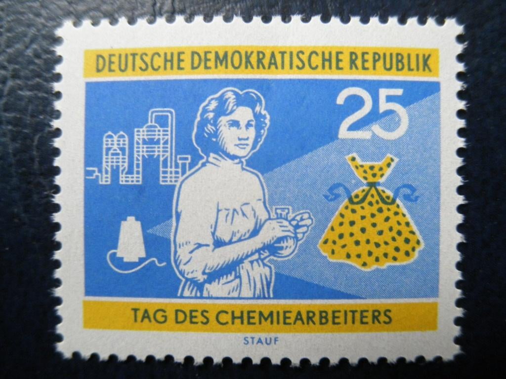 Postzeg. DDR 1960 chemiearbeiders - cat.w € 2,20 postfris, Ophalen of Verzenden, DDR, Gestempeld