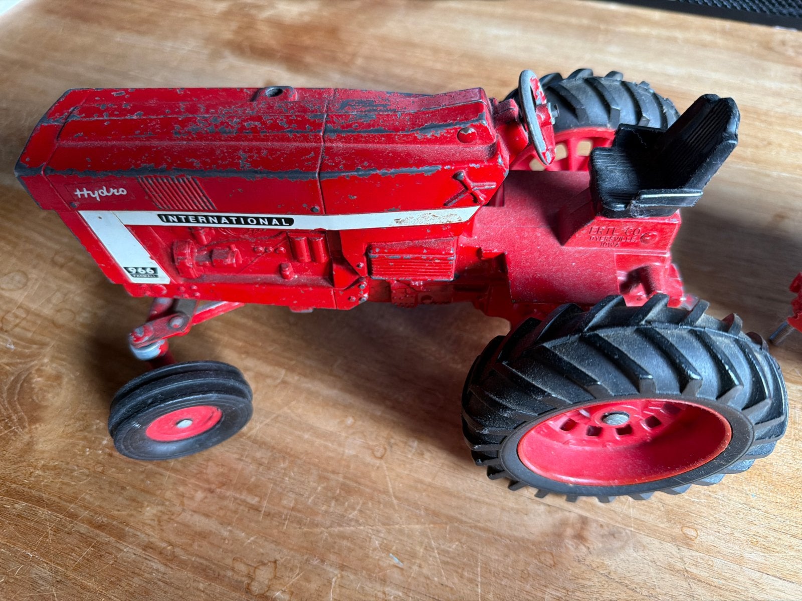 Vintage International Harvester 966 Farmall Tractor met aanh, Ophalen of Verzenden, Gebruikt
