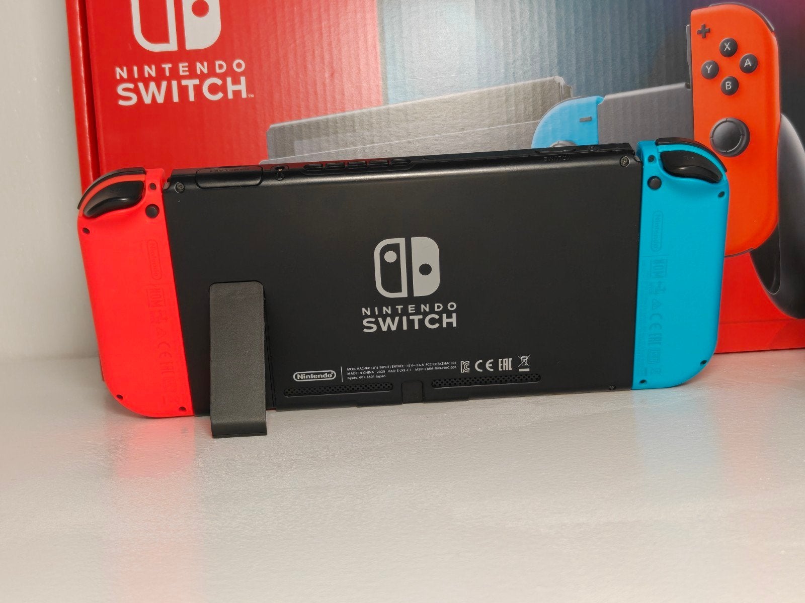 Nintendo Switch V2, Support@nintendo.com, Ophalen of Verzenden, Zo goed als nieuw, 11-1, Kamitoba Hokodate-cho, Minami-ku, Kyoto 601-8501, Japan