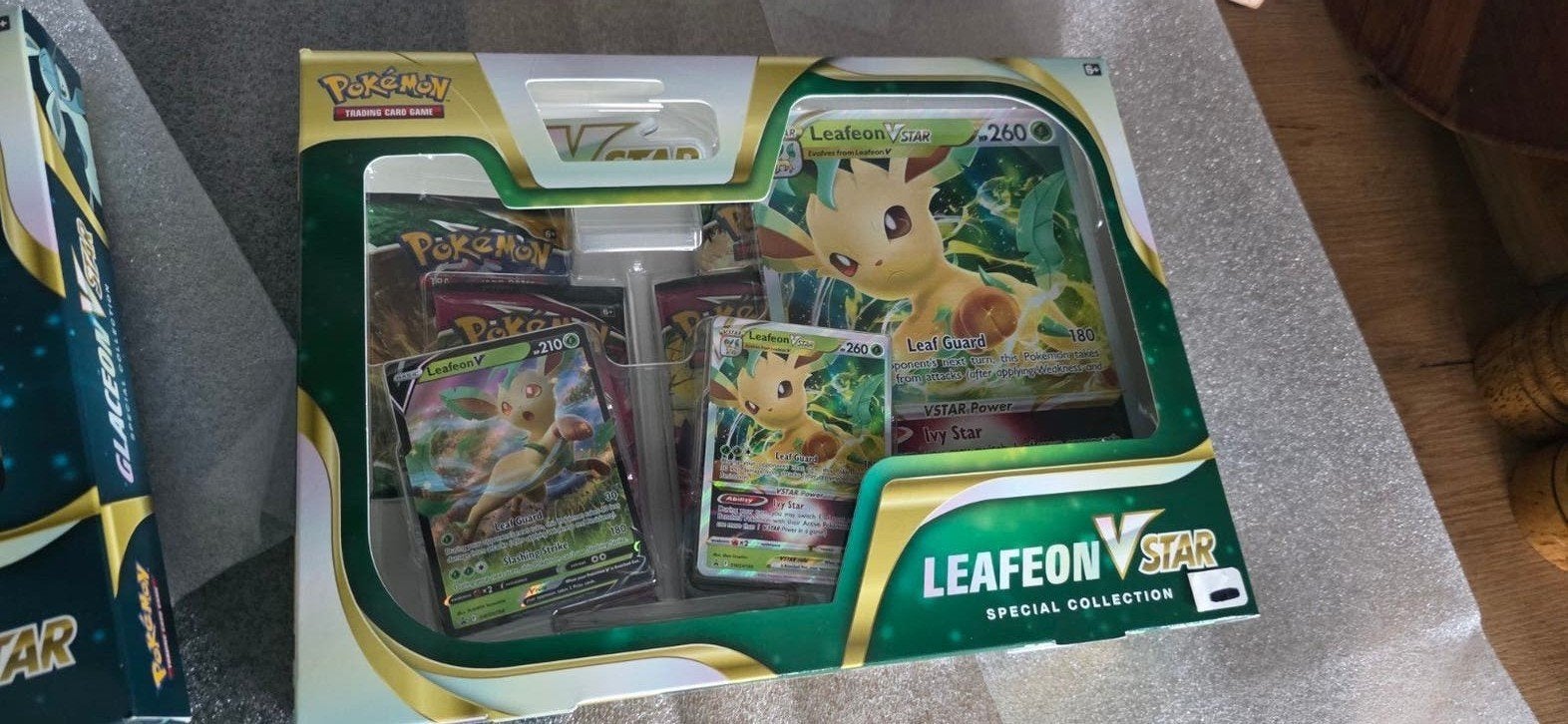 Pokémon Leafeon VSTAR Special Collection Box, Ophalen of Verzenden, Nieuw, Overige typen