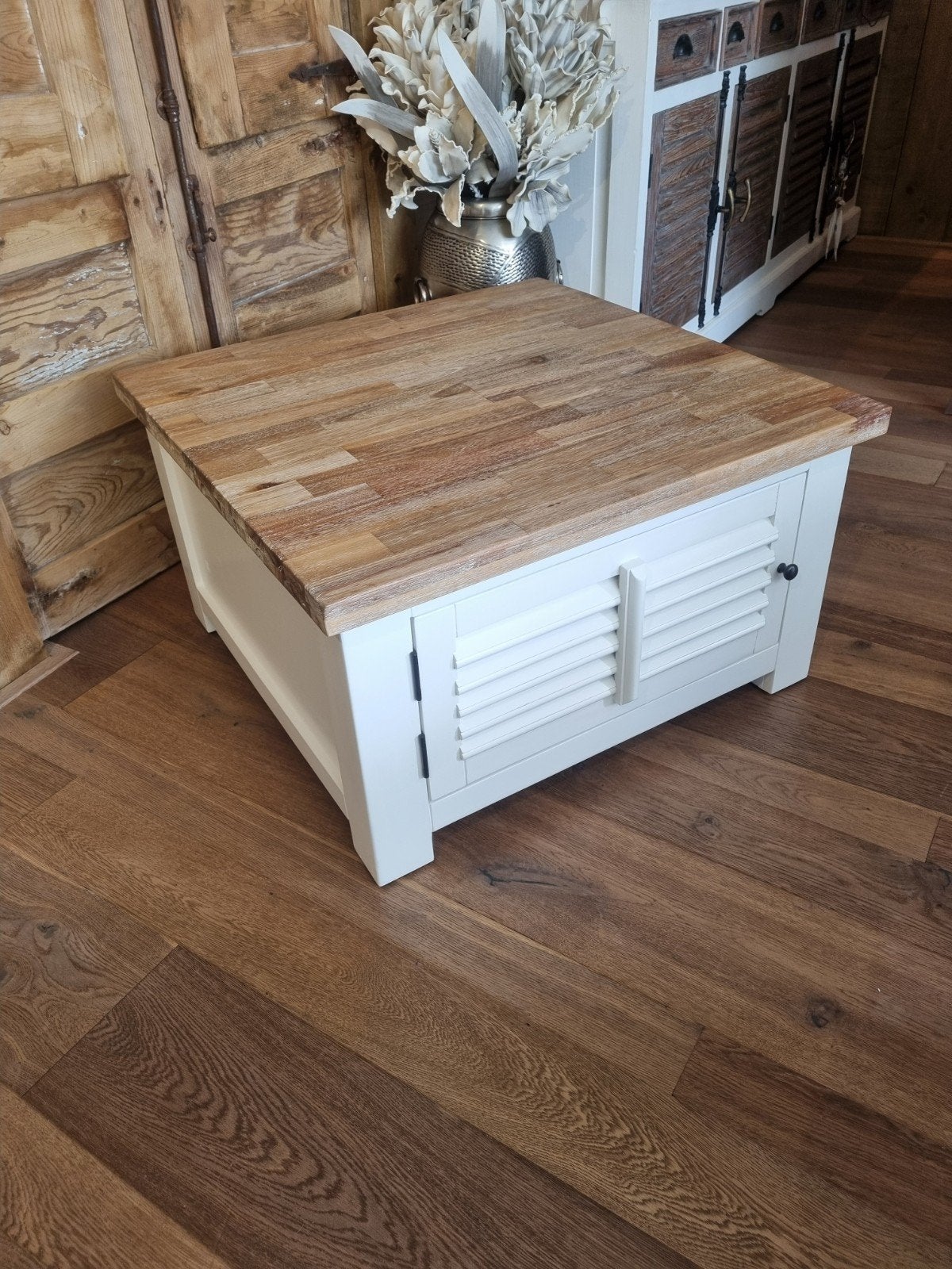 Landelijke vierkante salontafel Ans woonshop € 150.-, Huis en Inrichting, Ophalen of Verzenden