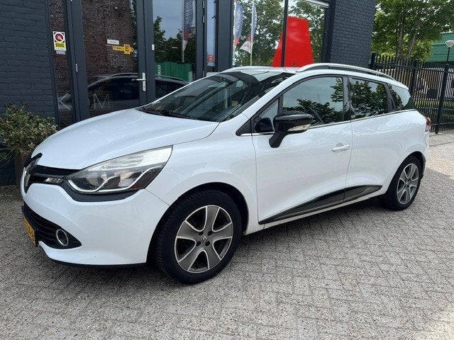 RENAULT Clio Energy TCe 90pk S&amp;S Night &amp; Day, 898 cc, Stof, 580 kg, 1064 kg