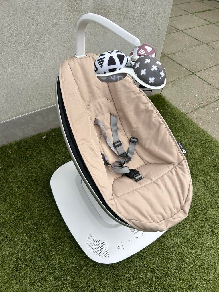 4moms mamaRoo 5.0 Wipstoel - Zo goed als nieuw, Overige merken, Wipstoel, Ophalen of Verzenden, Met gordel(s) of riempje(s)