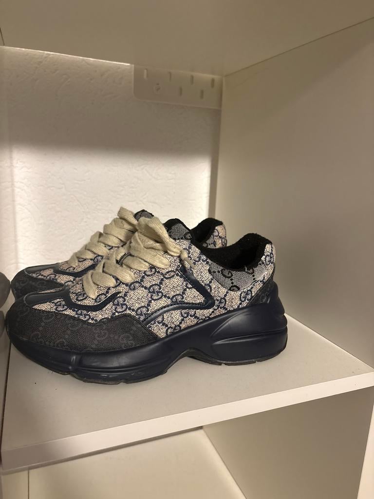 Gucci schoen maat 40 mag voor mooi prijsje weg, Kleding | Heren, Schoenen, Ophalen of Verzenden, Gedragen, Zwart, Sneakers of Gympen