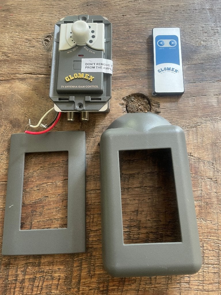 Glomex amplifier voor TV antenne, Watersport en Boten, Ophalen of Verzenden, Nieuw, Overige typen