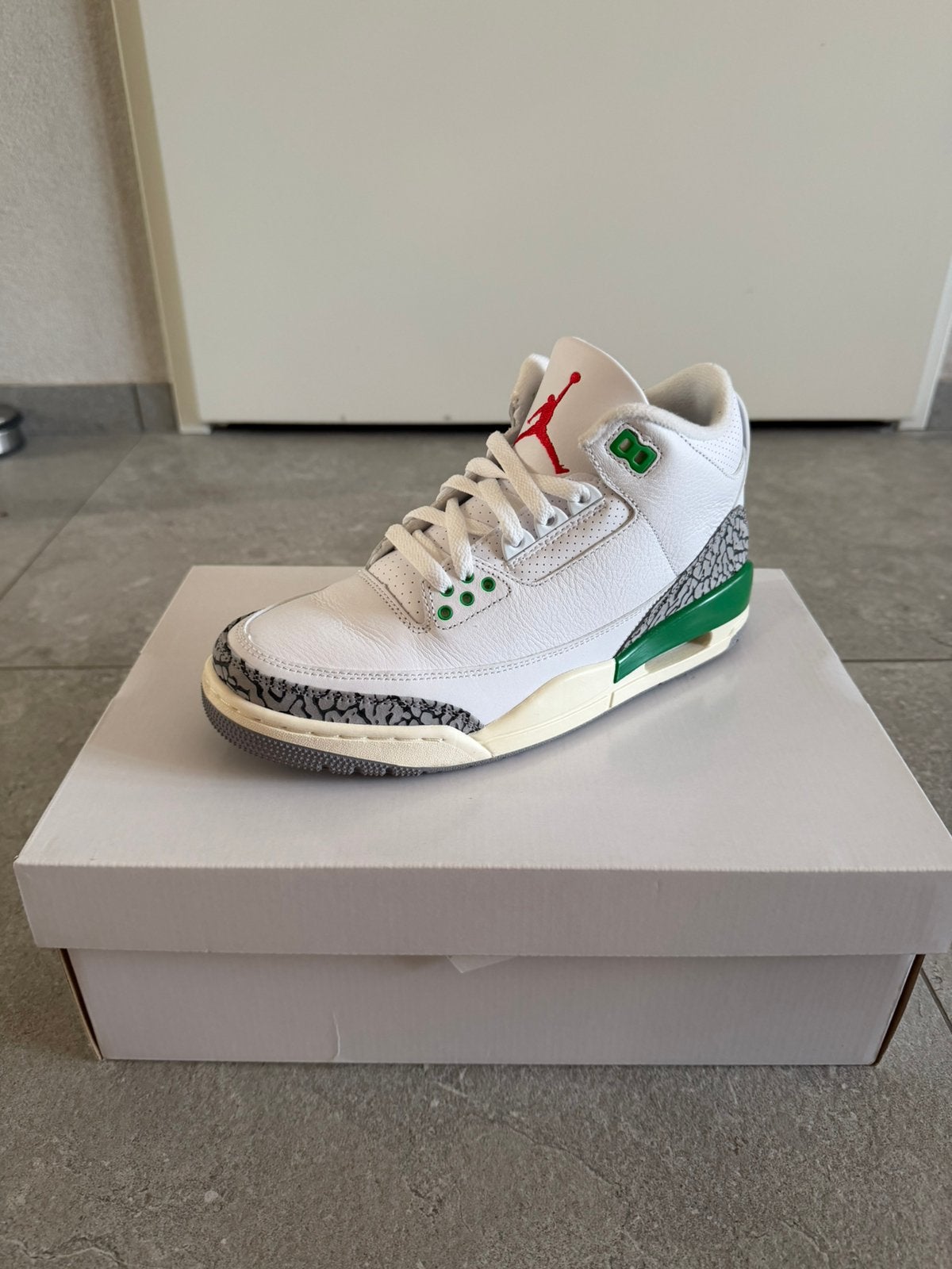 Nike Air Jordan 3 Retro WMNS Lucky Green, Ophalen of Verzenden, Zo goed als nieuw, Overige kleuren