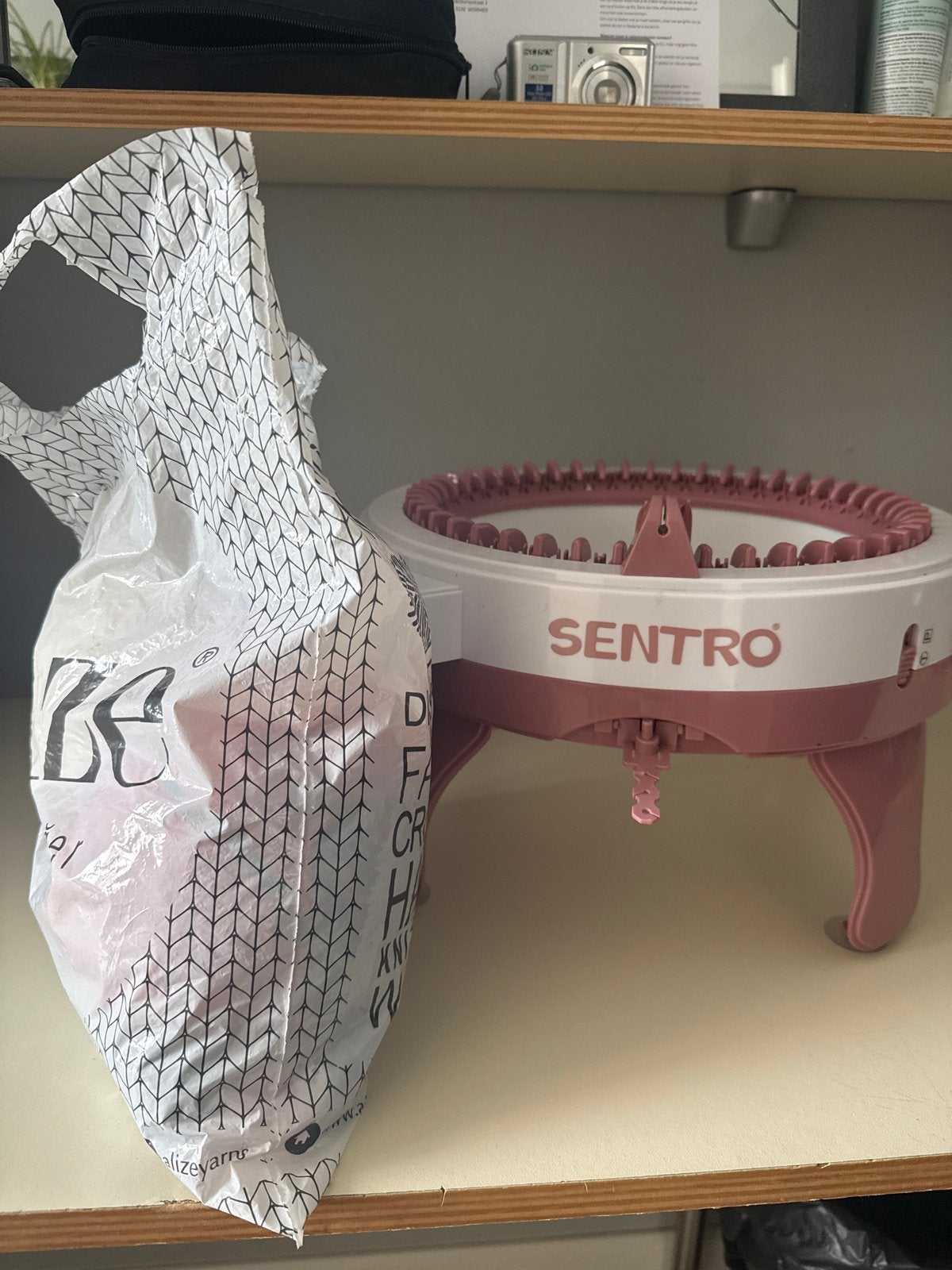 Sentro Breimachine met wol, Ophalen of Verzenden, Zo goed als nieuw, Breien, Machine