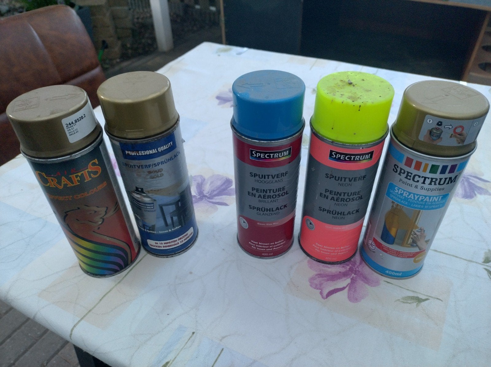 Spuitbussen verf: goud, geel, blauw (nieuw en gebruikt), Ophalen, Lak