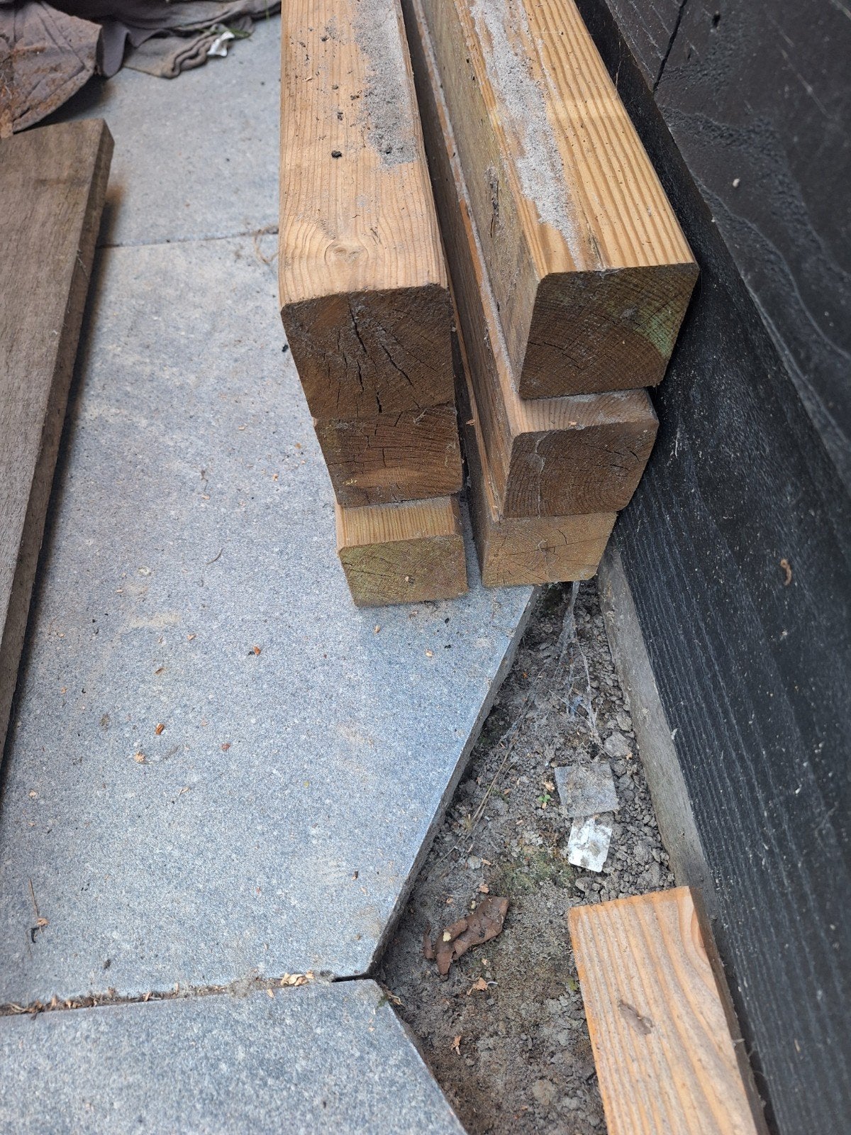 Nieuwe hardhouten palen 140x65x65, Doe-het-zelf en Verbouw, Hout en Planken, Ophalen, Nieuw, 50 mm of meer, Balk