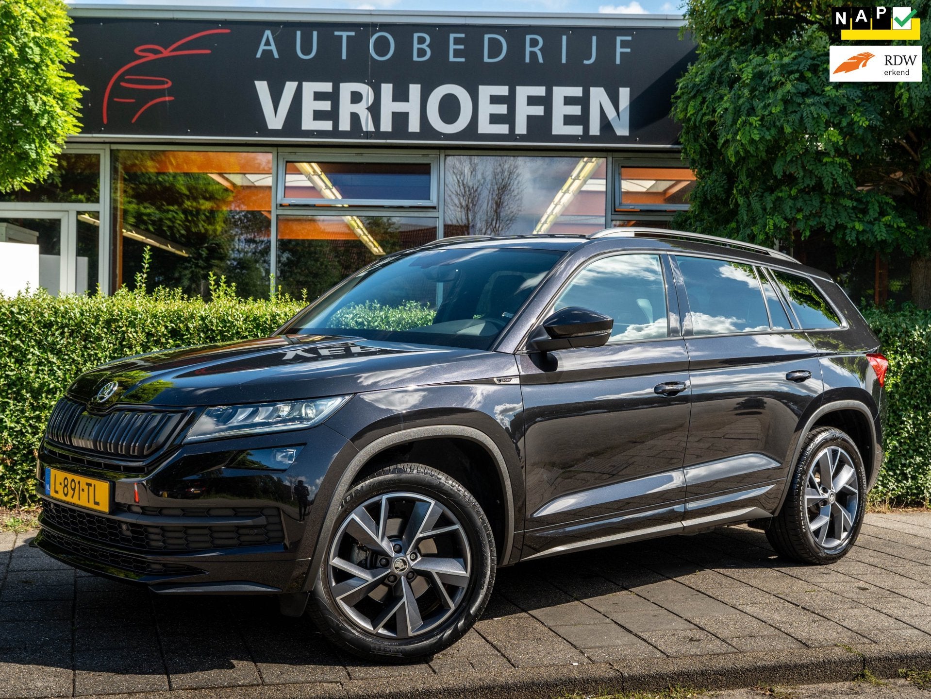 Skoda Kodiaq 1.5 TSI Sportline Business | AUTOMAAT | APPLE C, Auto's, Dealer onderhouden, 4 cilinders, 150 pk, 1481 kg