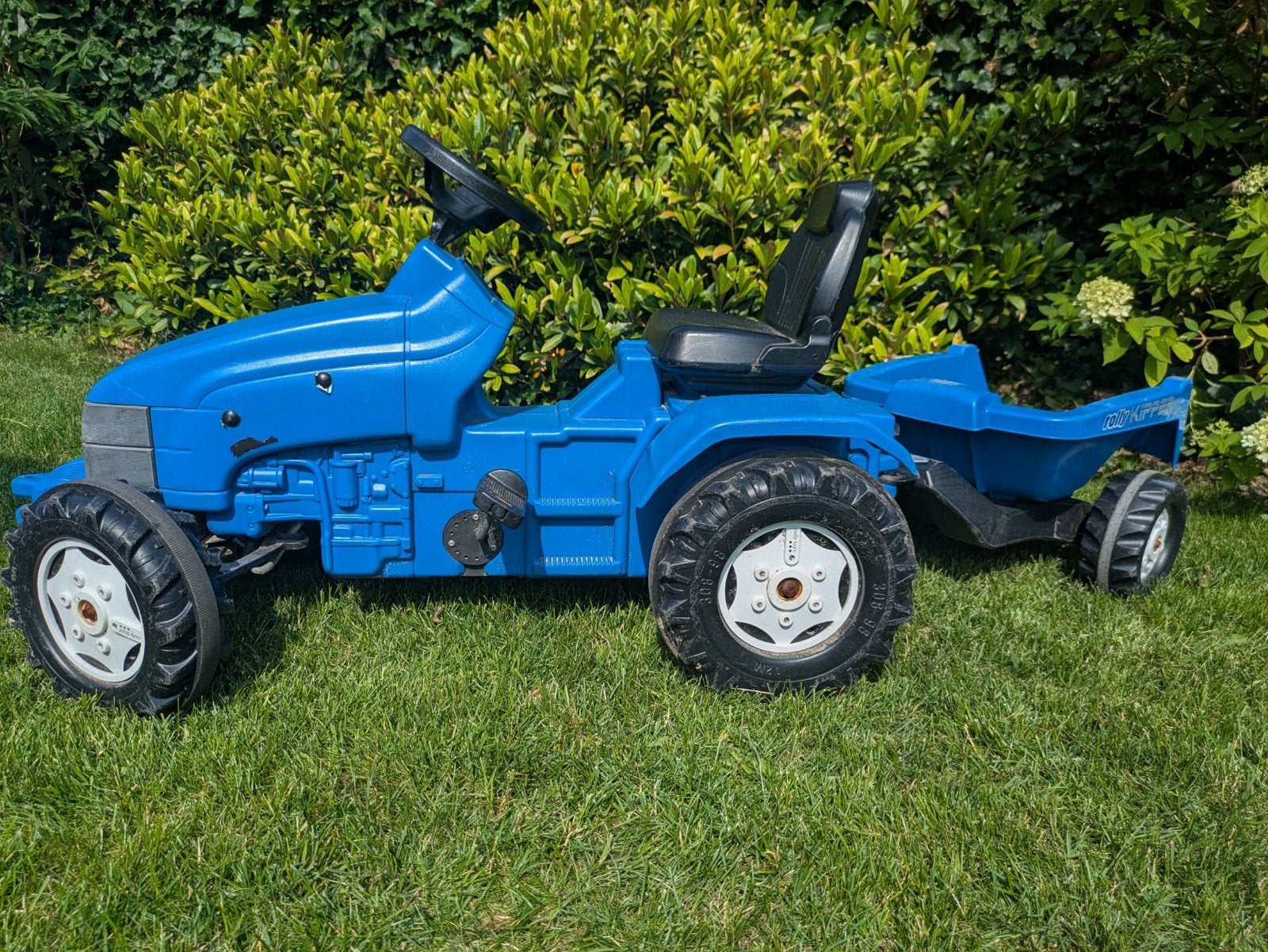 Blauwe Rolly Toys traptractor met aanhanger, Kinderen en Baby's, Speelgoed | Speelgoedvoertuigen, Ophalen, Gebruikt