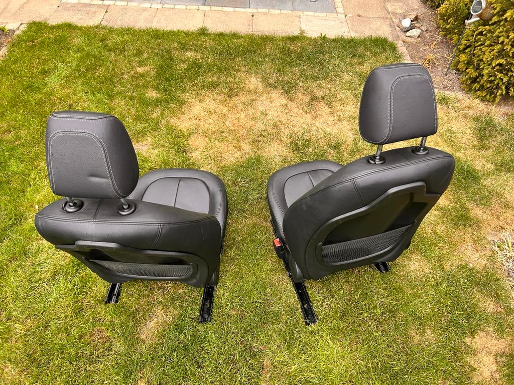 Originele lederen stoelen BMW X1 F48, Auto-onderdelen, Interieur en Bekleding, Ophalen, Gebruikt, BMW
