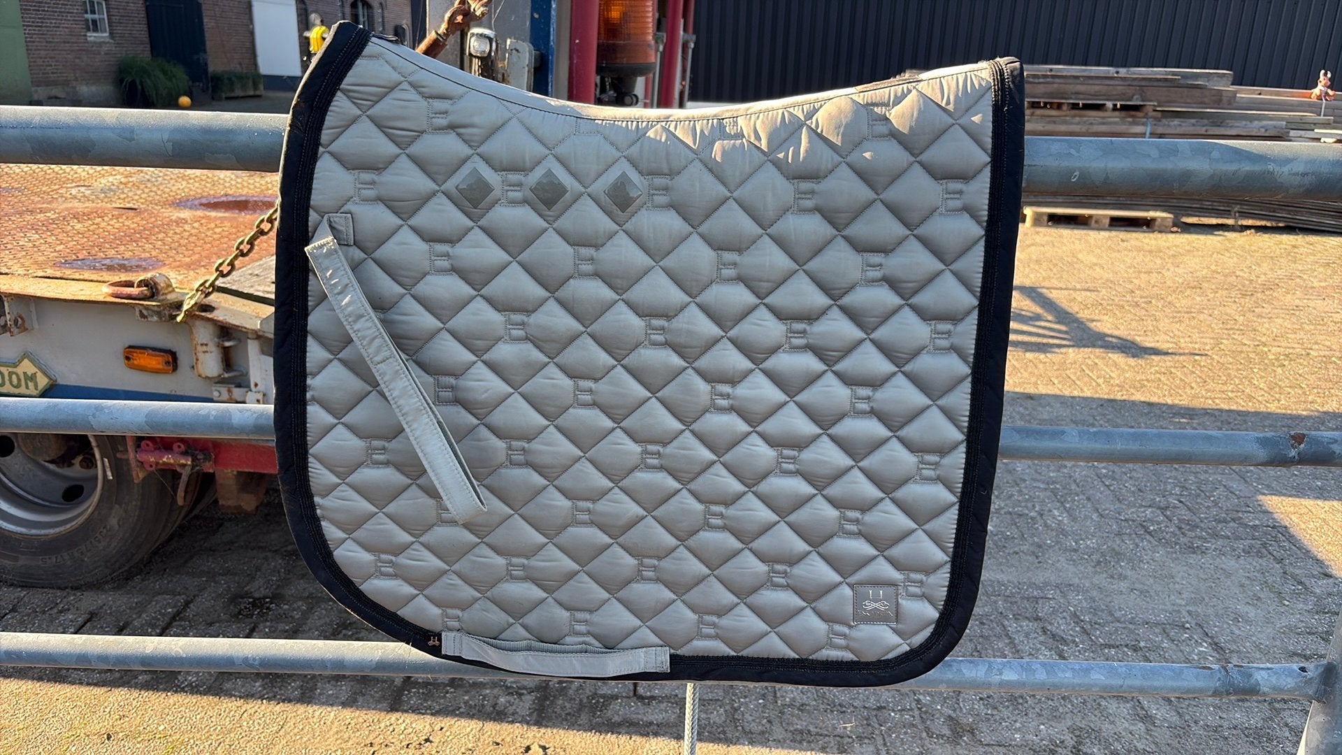 Eskadron Glossy Quilted zadeldekje, Dieren en Toebehoren, Ophalen of Verzenden, Gebruikt