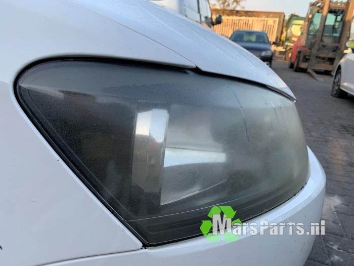 Koplamp rechts van een Volkswagen Polo, Gebruikt, -, Volkswagen, -