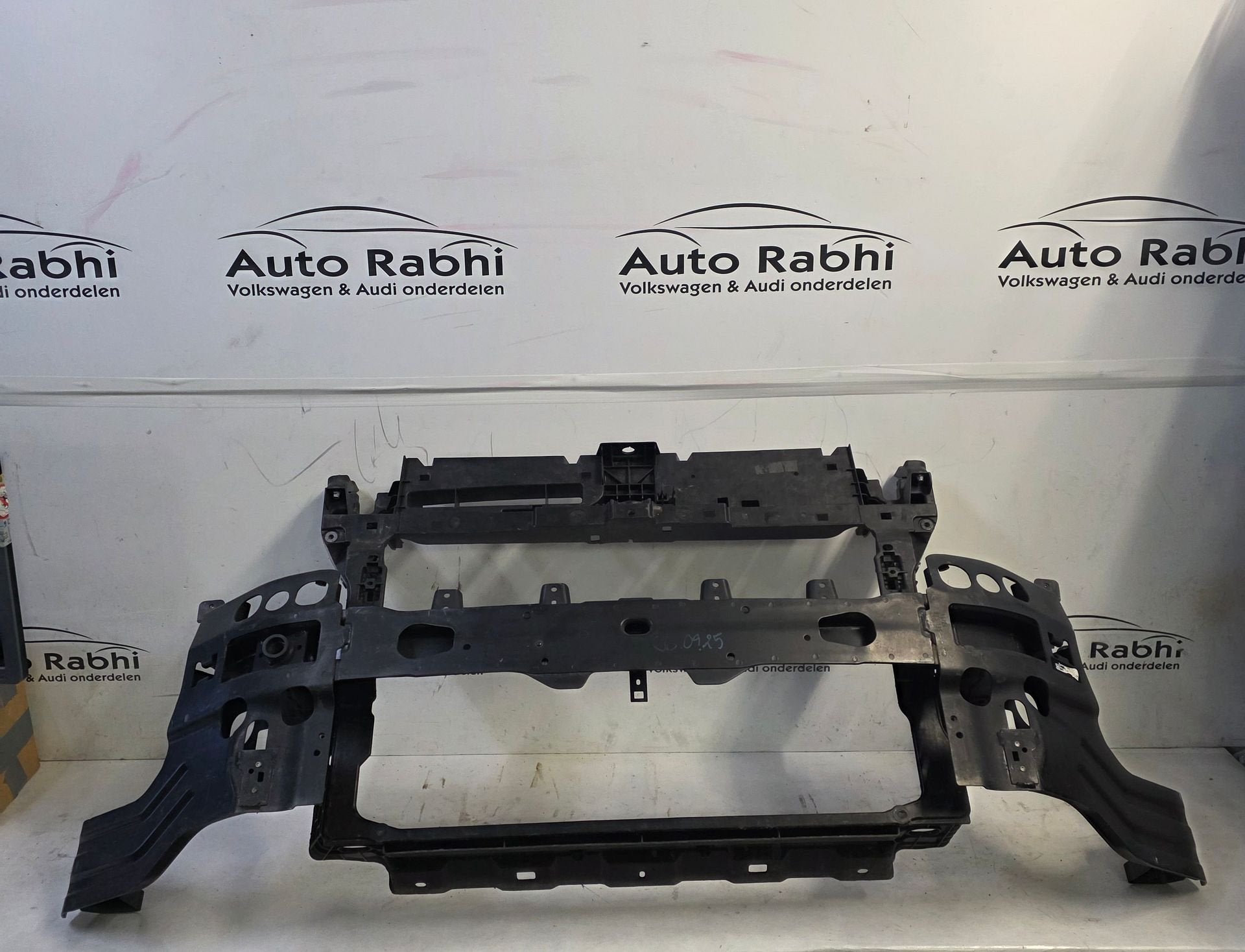 VW TIGUAN VOORFRONT ORGINEEL 57H805594K COMPLEET MET BALK, Gebruikt, -, -, Ophalen of Verzenden