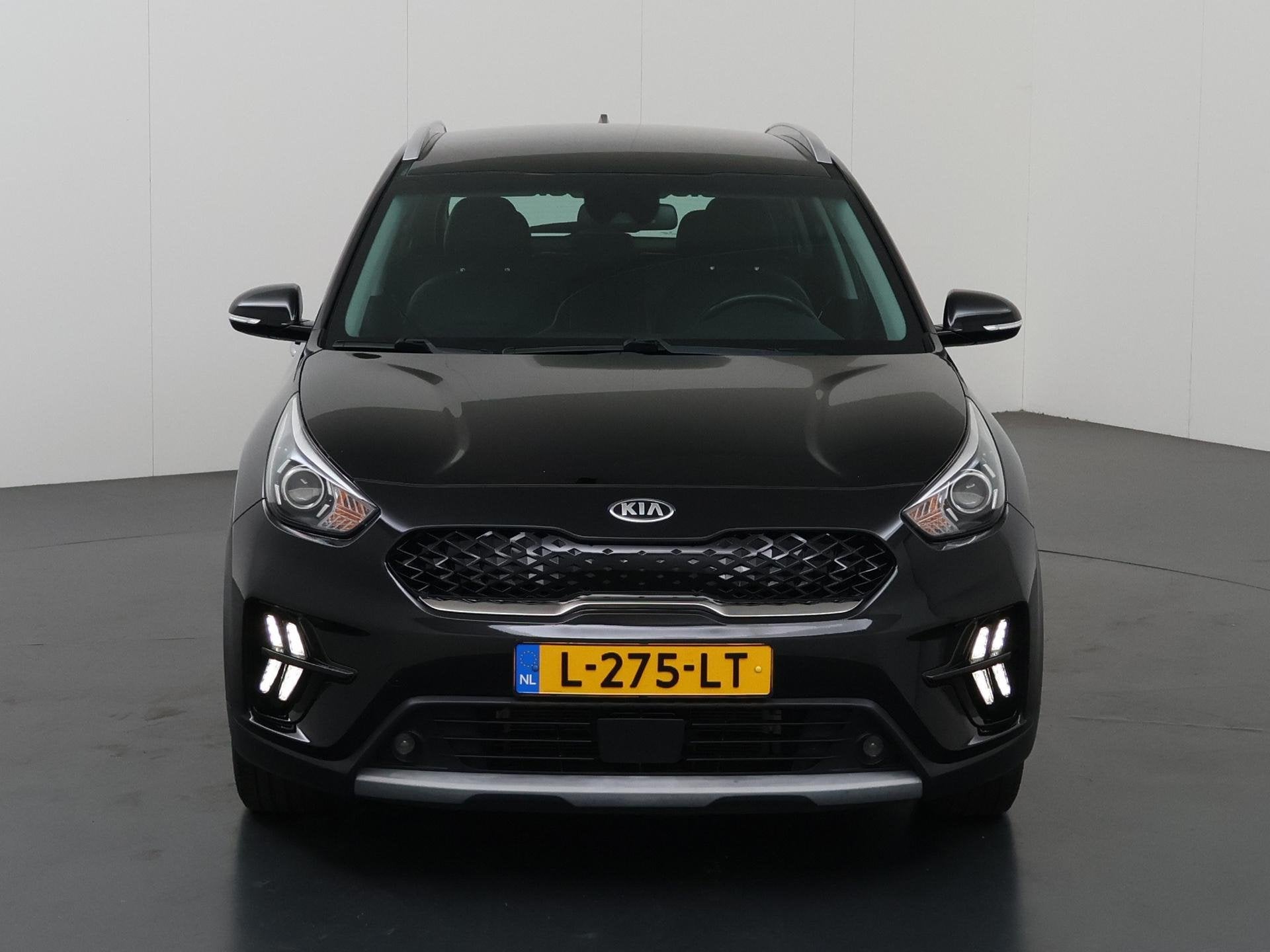 Foto 3 van Kia Niro 1.6 GDi Hybrid DynamicLine | Trekhaak Afneembaar |