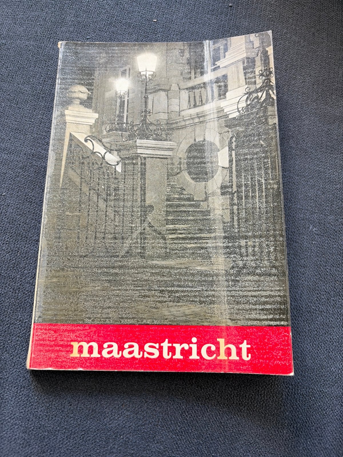 Maastricht: Fotoboek Stef Kleijn & Leon Bemelmans (1961), Ophalen of Verzenden, 20e eeuw of later, Gelezen