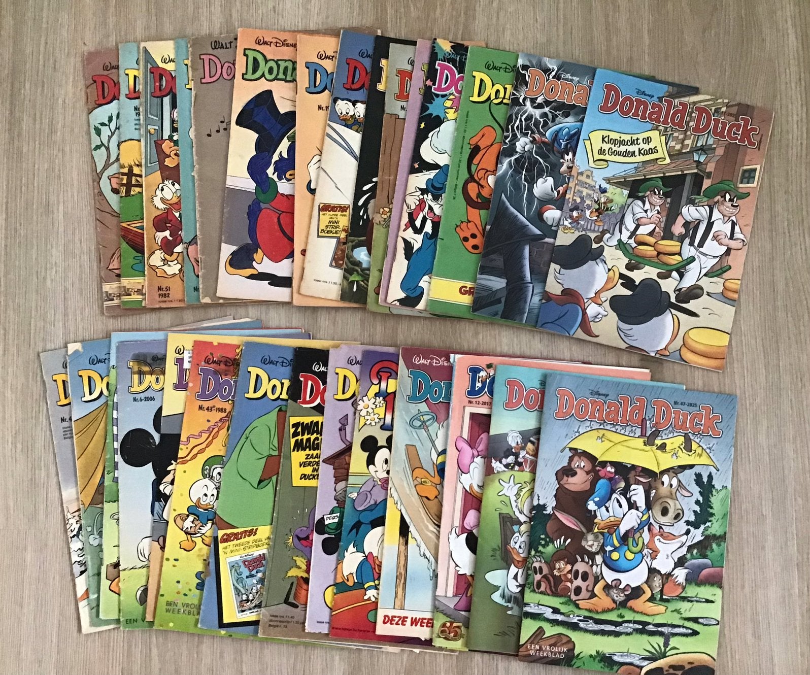 29 Donald Duck tijdschriften, Boeken, Meerdere stripboeken, Ophalen of Verzenden, Zo goed als nieuw, Donald Duck / Disney