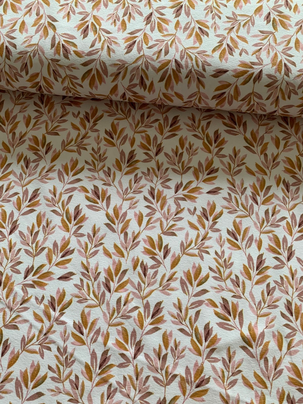 Katoentricot stof leaves, Hobby en Vrije tijd, Stoffen en Lappen, 120 cm of meer, 200 cm of meer, Ophalen of Verzenden, Zo goed als nieuw
