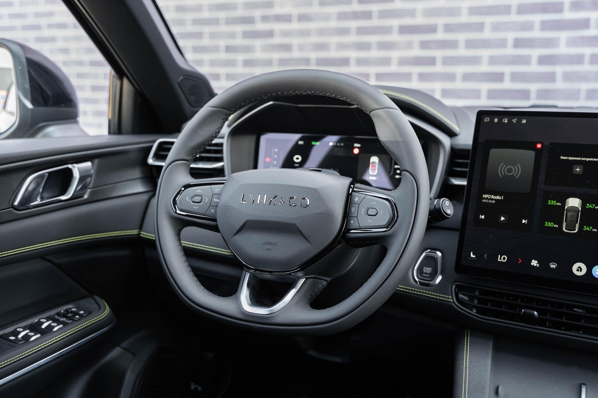 Lynk & Co 01 Plug-in Hybrid 1.5 Core | Facelift | Adaptive C, Auto's, 4 cilinders, Alcantara, Zwart, Bedrijf