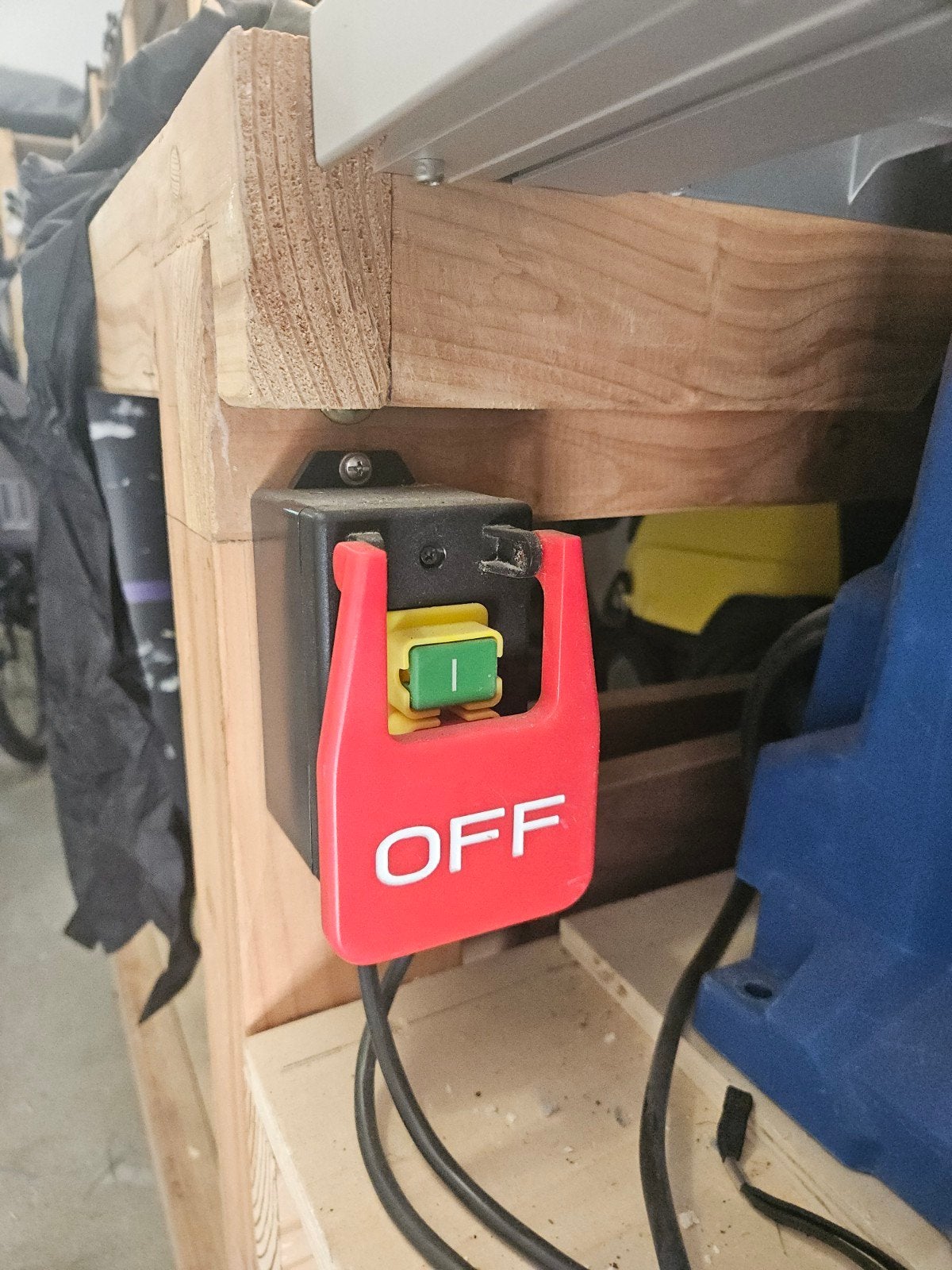 Noodstop schakelaar voor machines, Doe-het-zelf en Verbouw, Gereedschap | Overige machines, Ophalen of Verzenden
