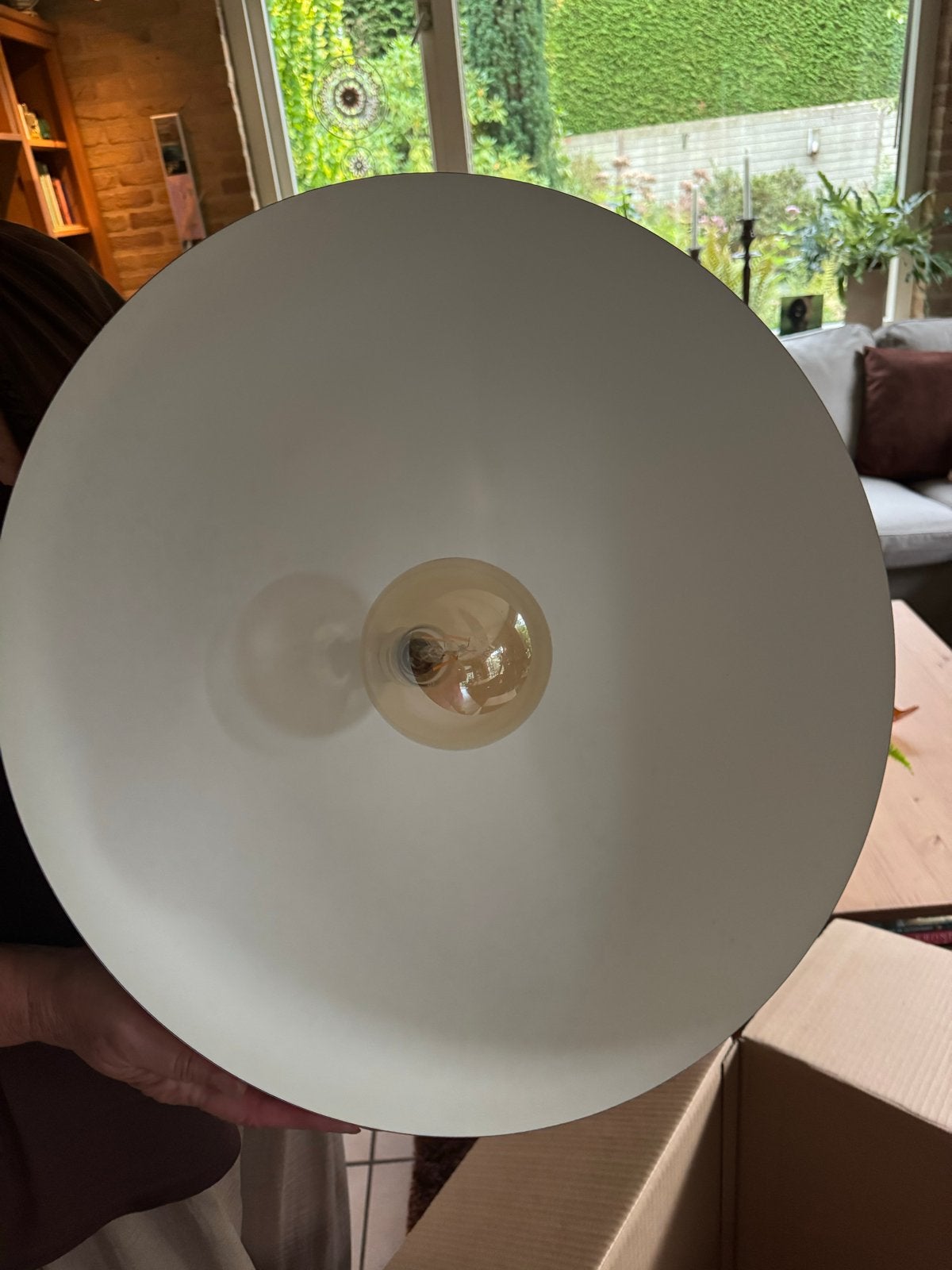 Foto 3 van 4x Witte Hanglampen met Lampbol - prijs voor de gehele set