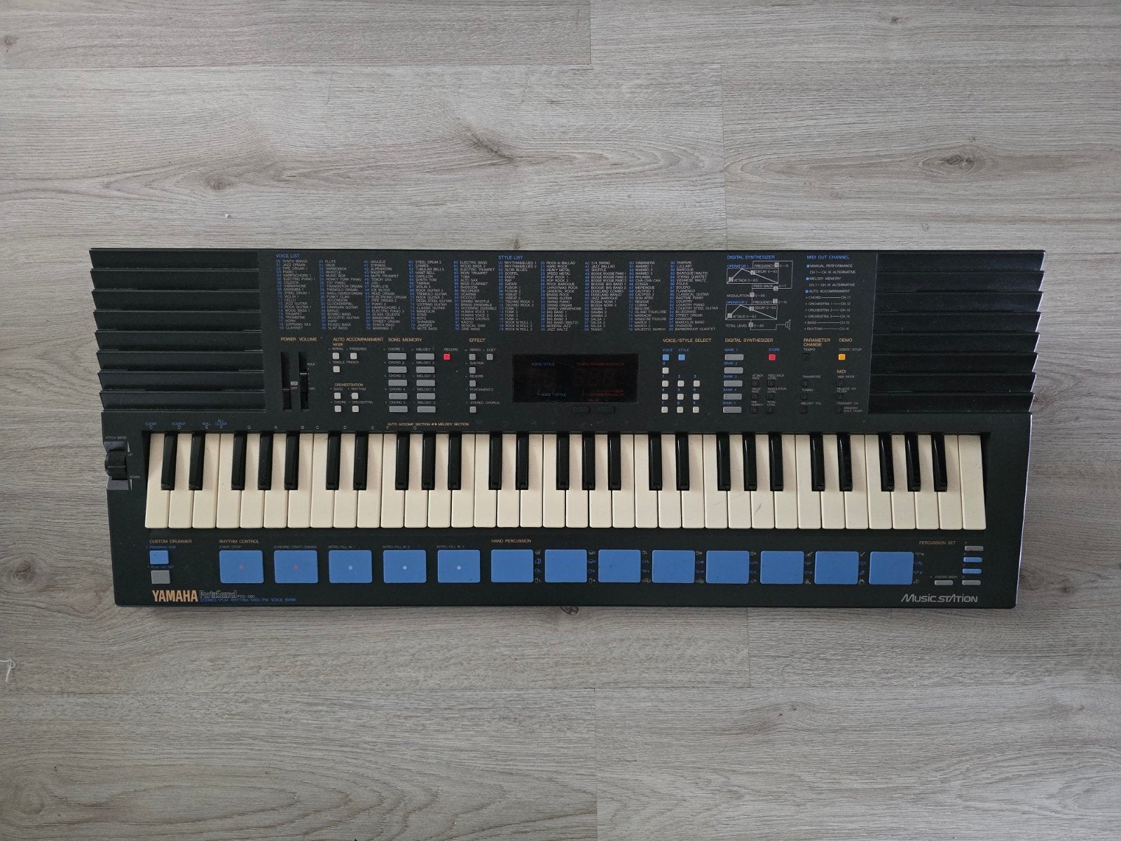 Yamaha PSS-680, Ophalen, 61 toetsen, Gebruikt, Midi-aansluiting