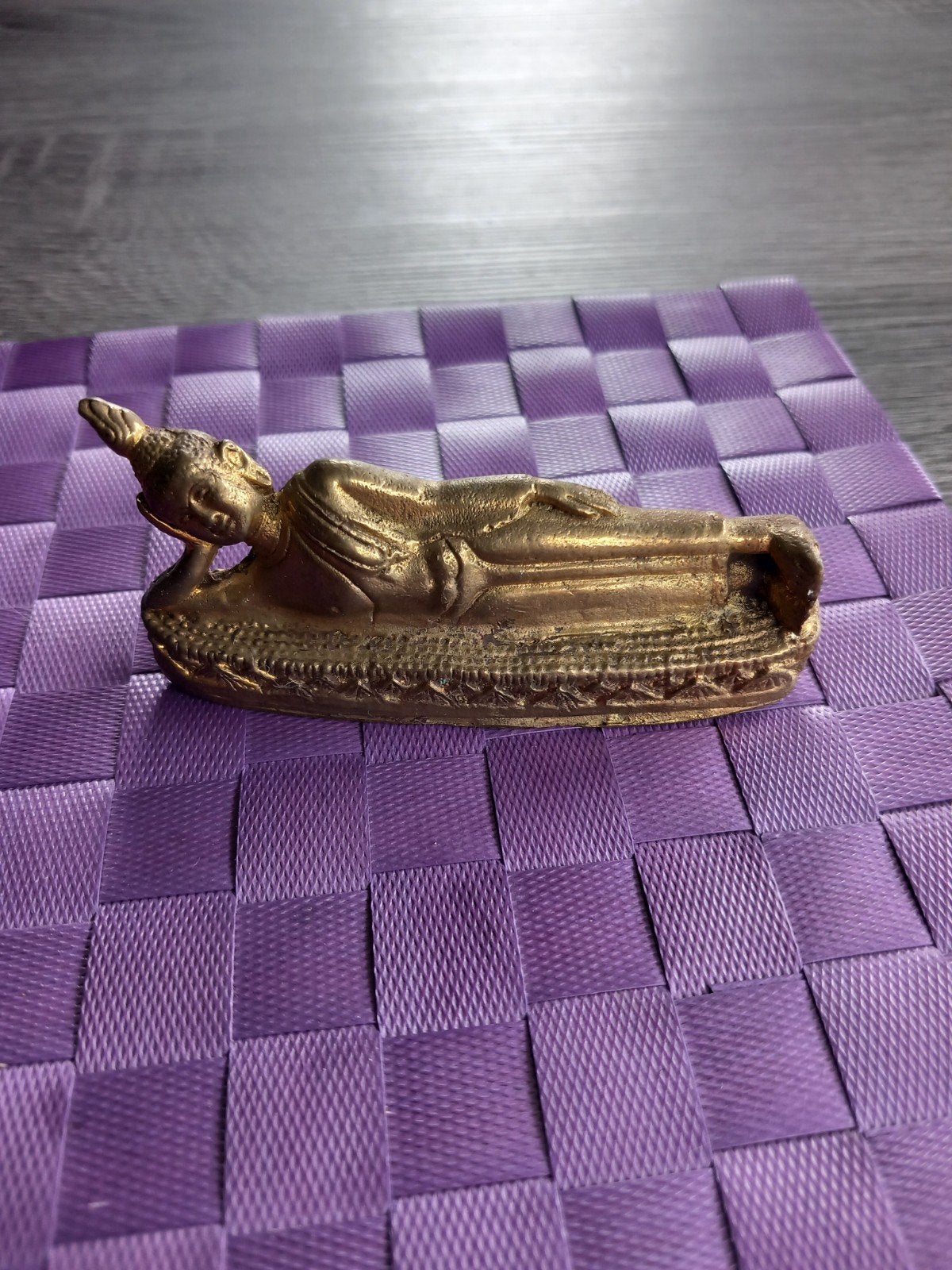 Vintage Boeddha Beeldje - Liggende Boeddha, Antiek en Kunst, Minder dan 20 cm, Ophalen of Verzenden, Beeld, Goud