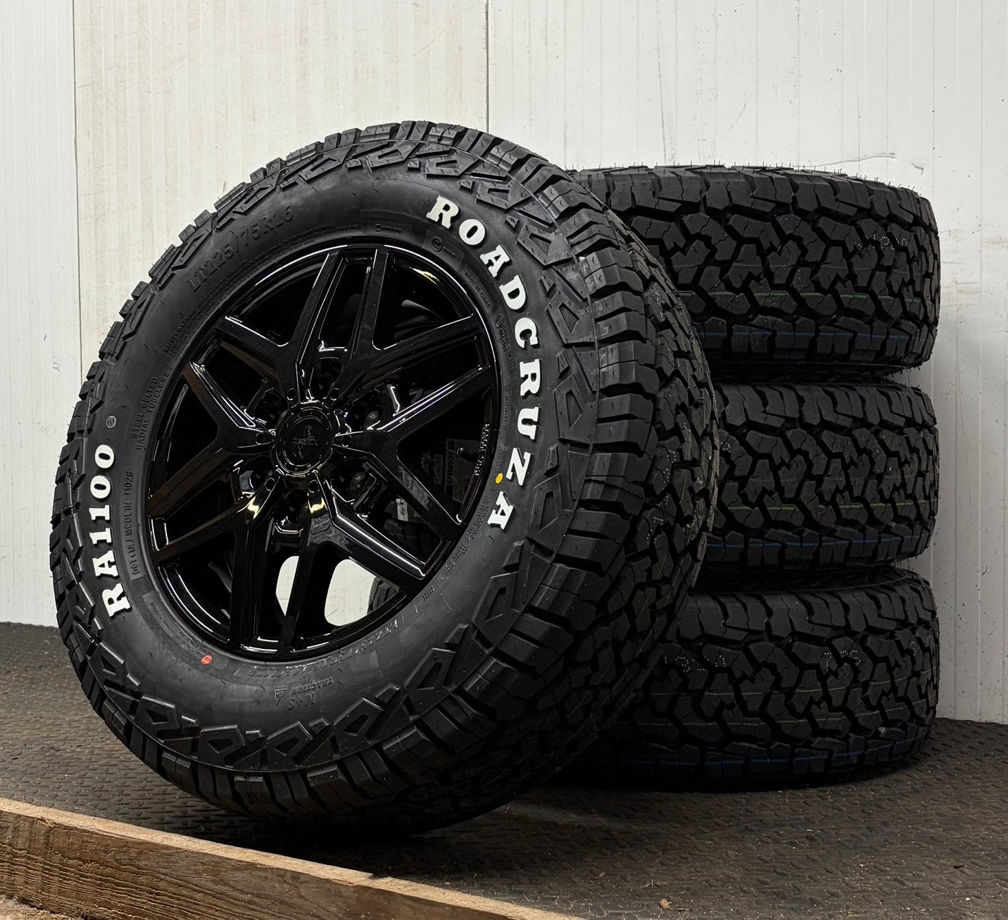Mercedes Sprinter All Season / All terrain / Offroad set 16”, Bestelwagen, 16 inch, Banden en Velgen, Nieuw