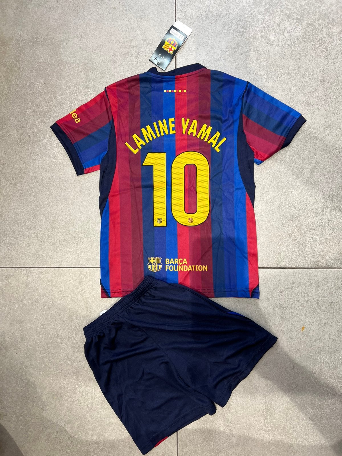 Lamine yamal Barcelona voetbal tenue, Ophalen of Verzenden, Nieuw