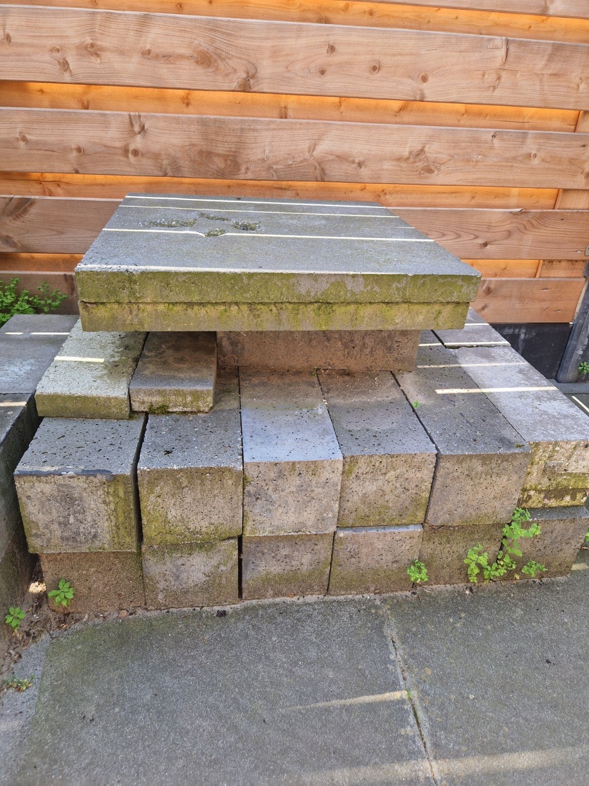 Vierkante terrastegels + langwerpige decoratie stenen, Tuin en Terras, Tegels en Klinkers, Ophalen, Gebruikt, Beton, Terrastegels