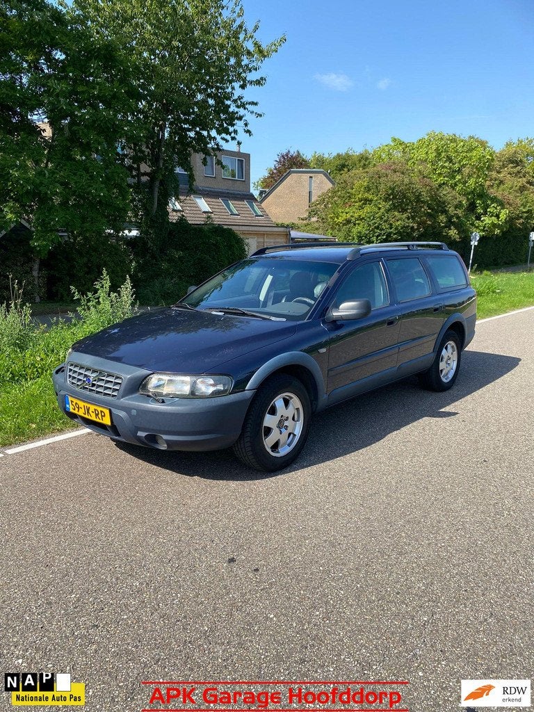 Volvo V70 Cross Country 2.4 T Comfort Line, Auto's, Volvo, 1636 kg, Stof, Blauw, Vierwielaandrijving