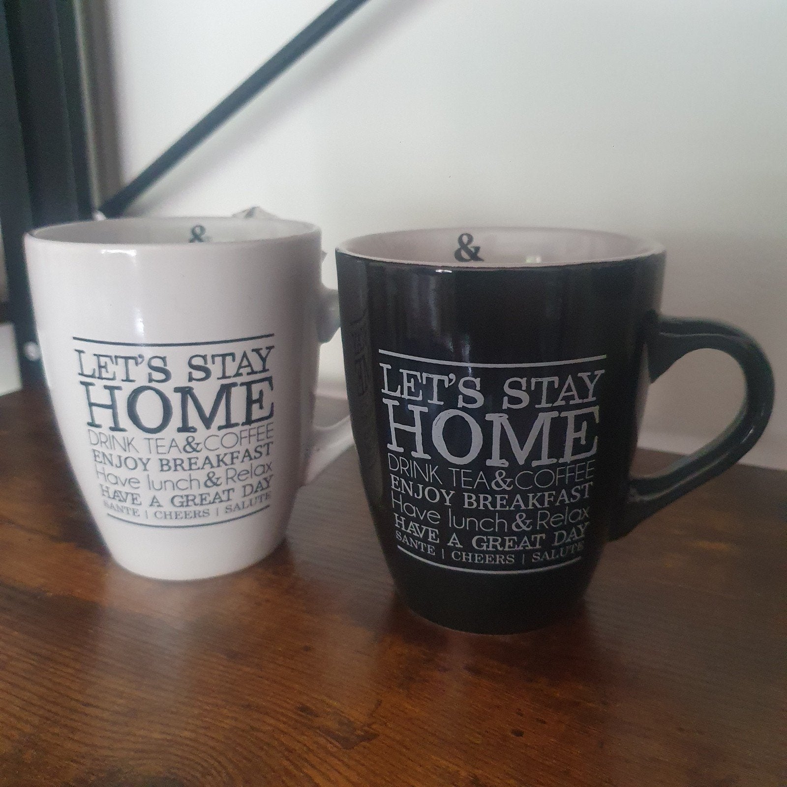 Let's Stay Home mokken en kommen set, Keramiek, Ophalen of Verzenden, Zo goed als nieuw, Overige stijlen