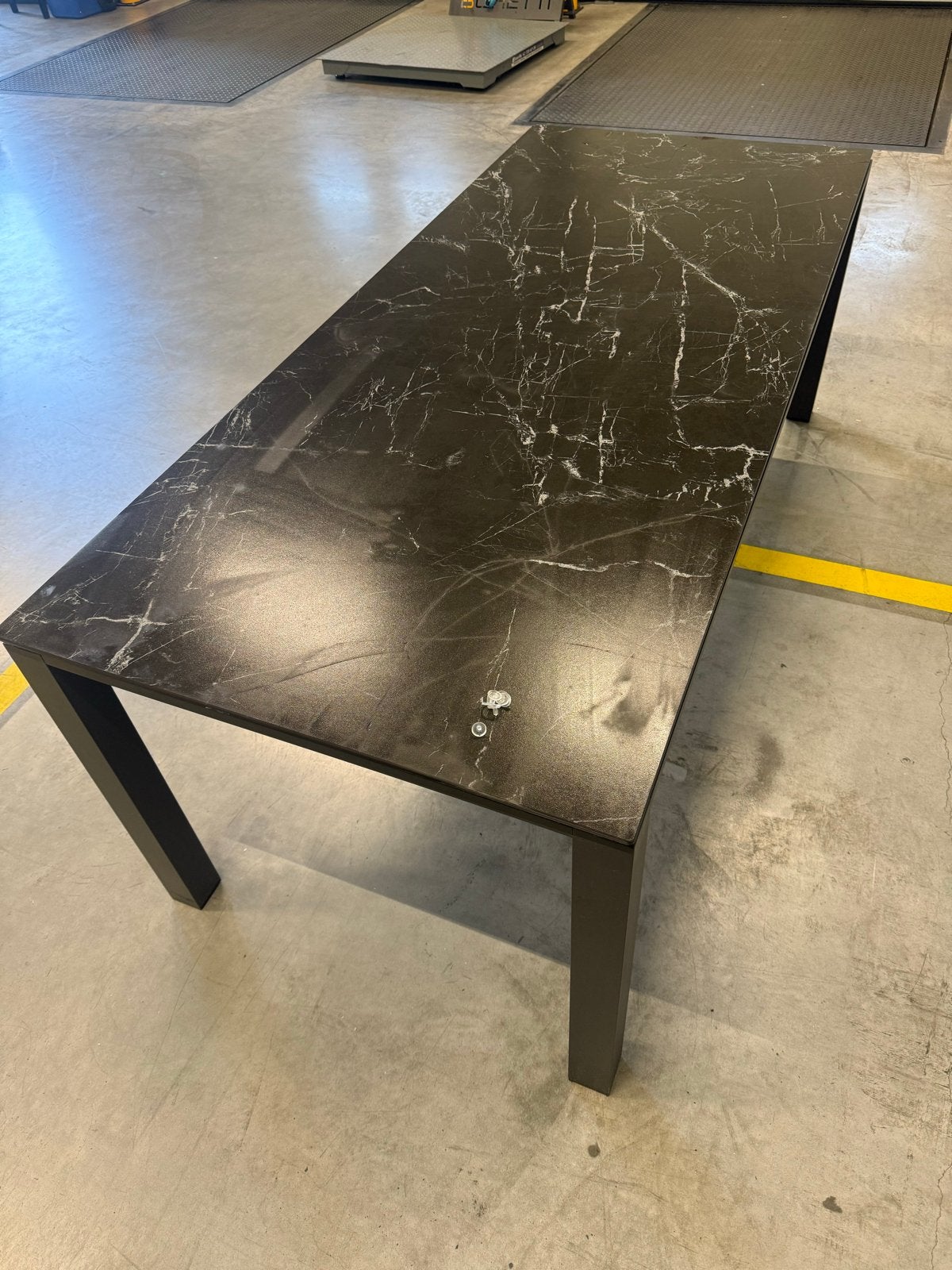 LIFE Outdoor Living tuintafel met marmerlook blad