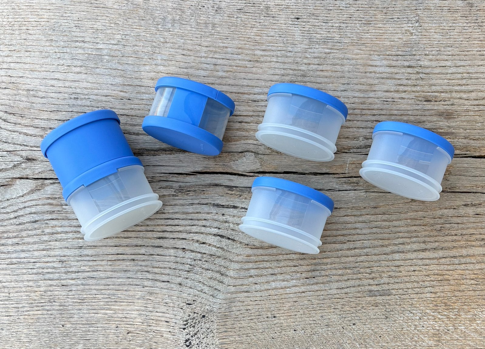 Tupperware kruidenmolen incl. strooibakje en 3 kruidenbakjes, Blauw, Overige typen, Zo goed als nieuw, Met compartimenten