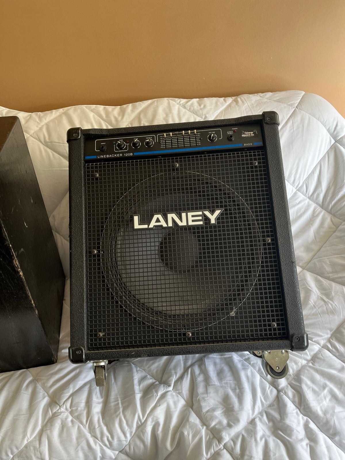 Laney Linebacker 120B Basgitaarversterker, Ophalen, Gebruikt, Basgitaar, 100 watt of meer