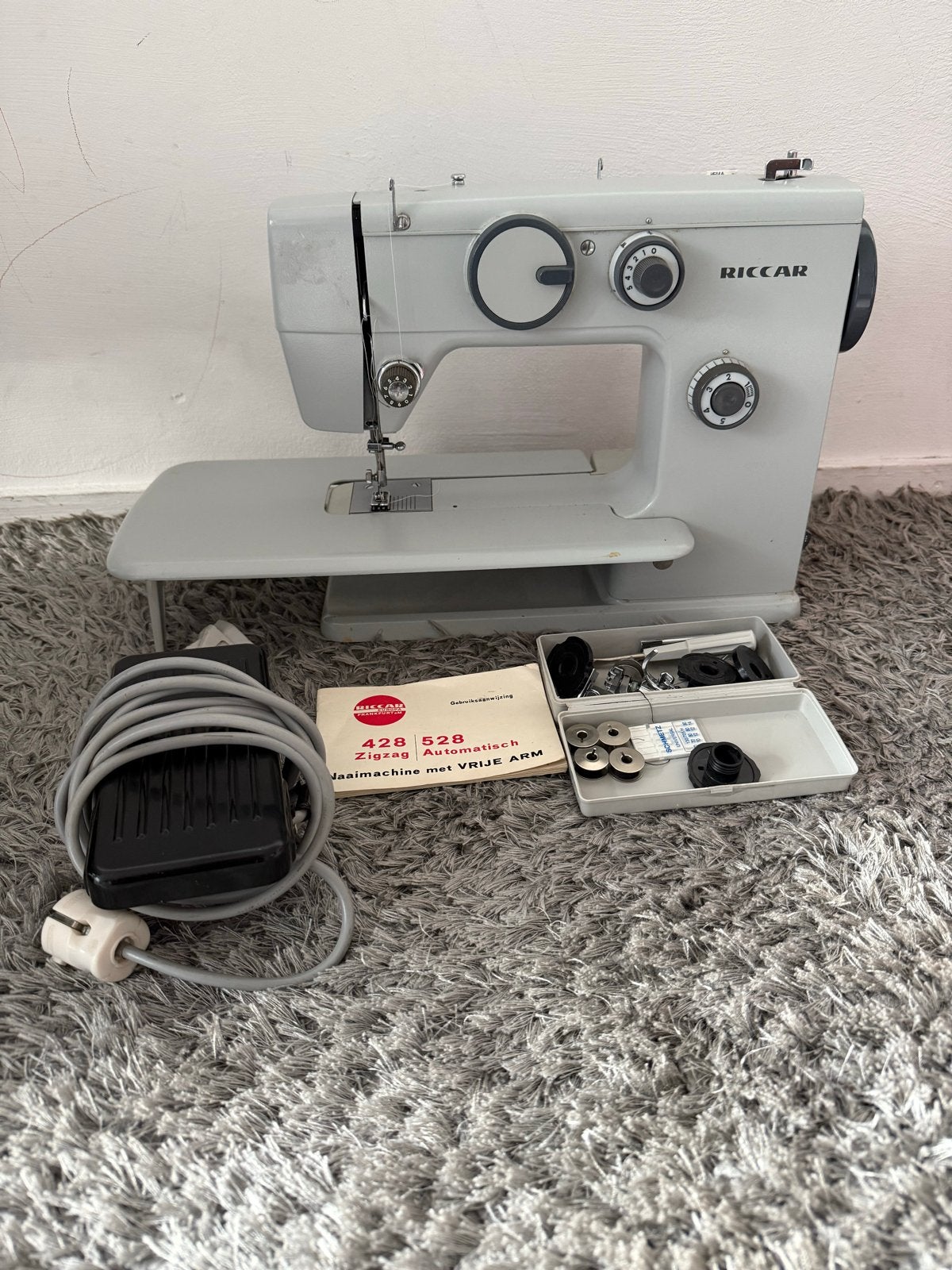 Riccar Naaimachine met Vrije Arm - Vintage Model, Ophalen, Gebruikt, Naaimachine, Overige merken