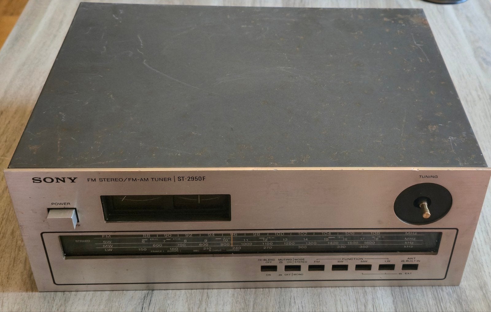 Vintage Sony ST-2950F FM Stereo / FM-AM tuner Defect, Ophalen of Verzenden, Niet werkend, Analoog