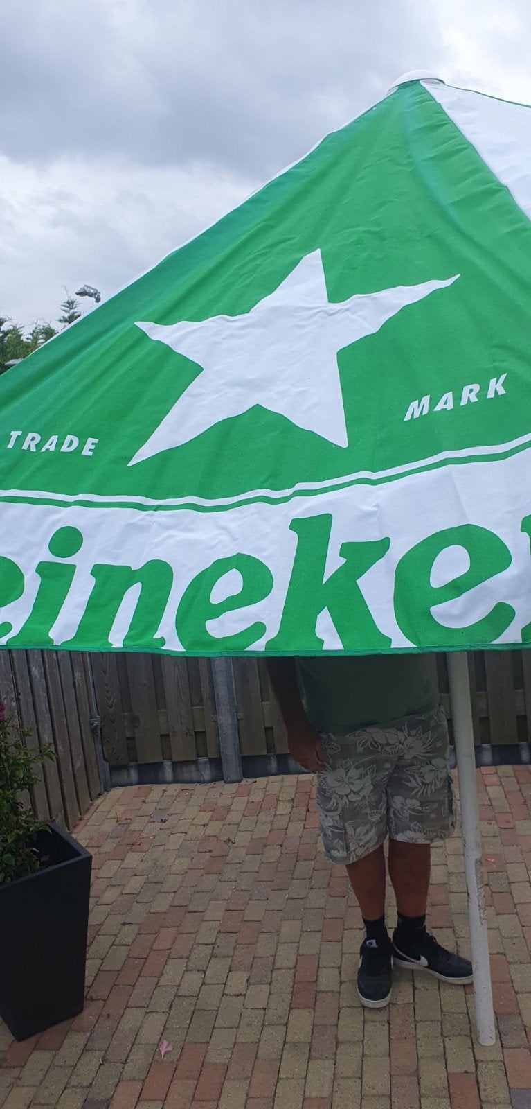 Heineken parasol  xxl, Tuin en Terras, Parasols, Ophalen